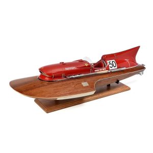 Kit de barco Arno XI – Ferrari 1:8 (Edición especial kit) - Amati