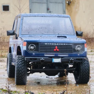 SCA-1E 2.1 Mitsubishi Pajero 1/10 XL-W 313mm WB RTR 4WD - Carisma
