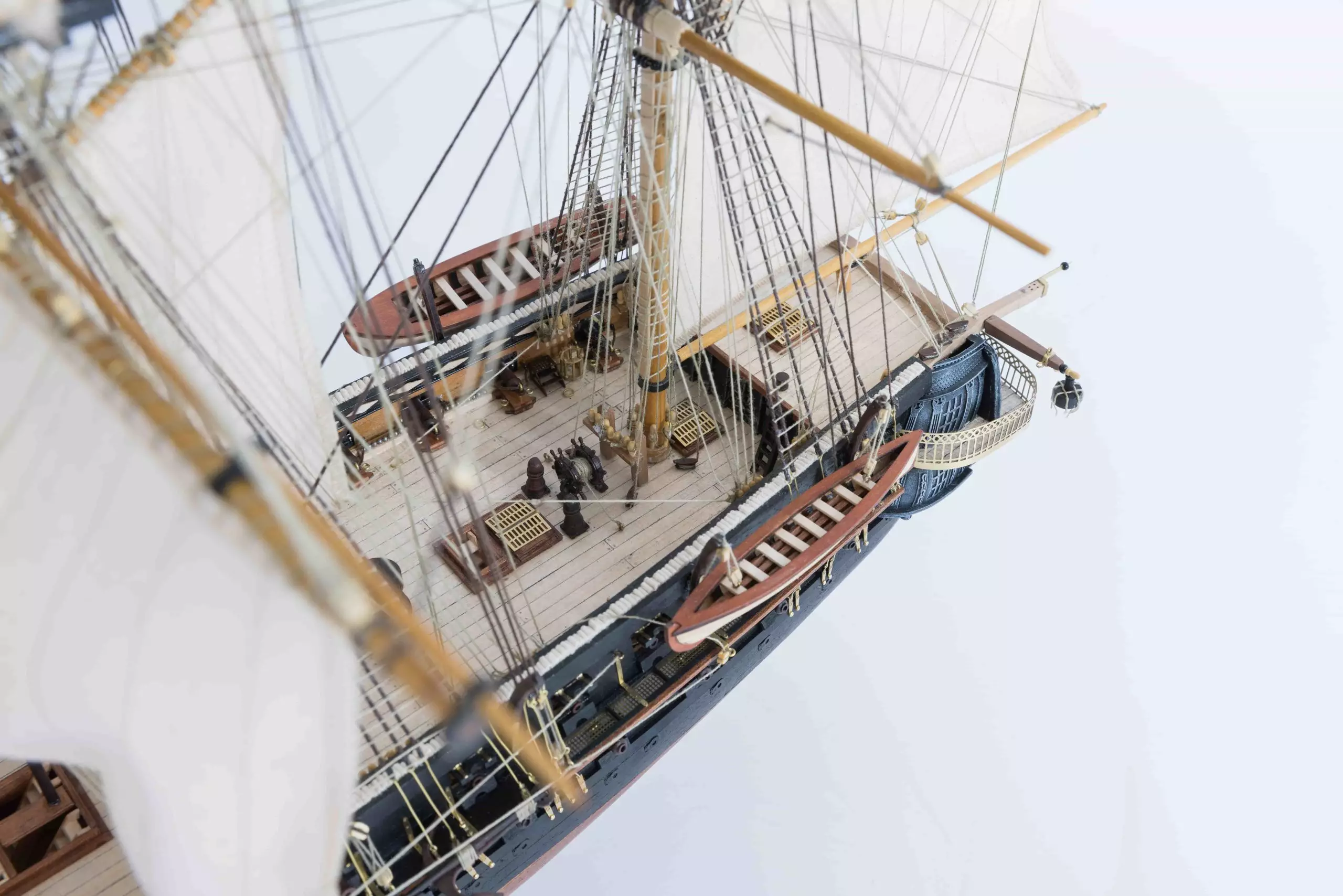 Maqueta Belle Poule 1/90 (Novedad 2024) - Occre - Imagen 3