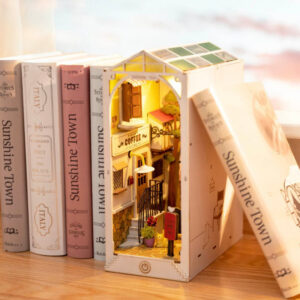 Book Nook Sunshine Town. Ciudad del sol - Robotime