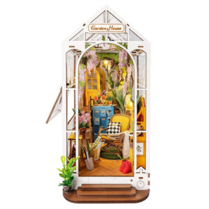 Book Nook Holiday Garden House - Robotime